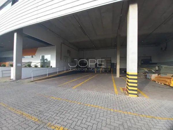 Galpão para locação em Sorocaba no bairro Iporanga com 3.000 m² próximo à Zona Industrial