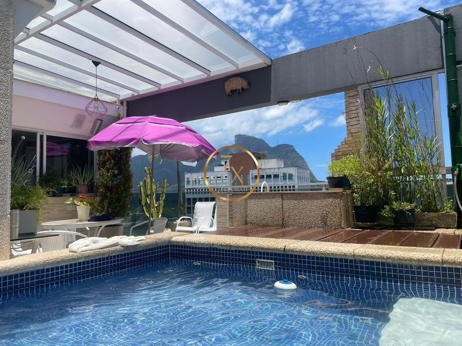 Apartamento em Barra da Tijuca - Rio de Janeiro (Ref: 7X940)