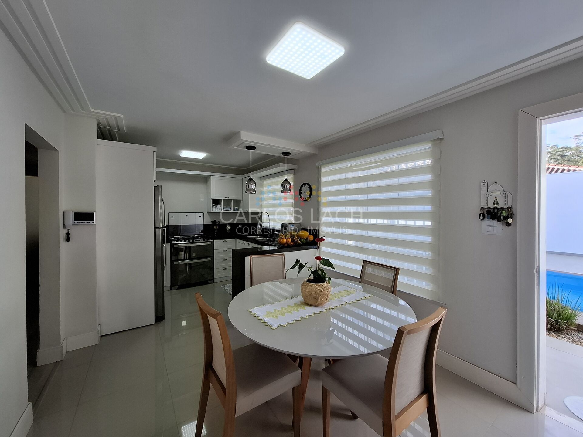 Casa, 4 quartos, 306 m² - Foto 4