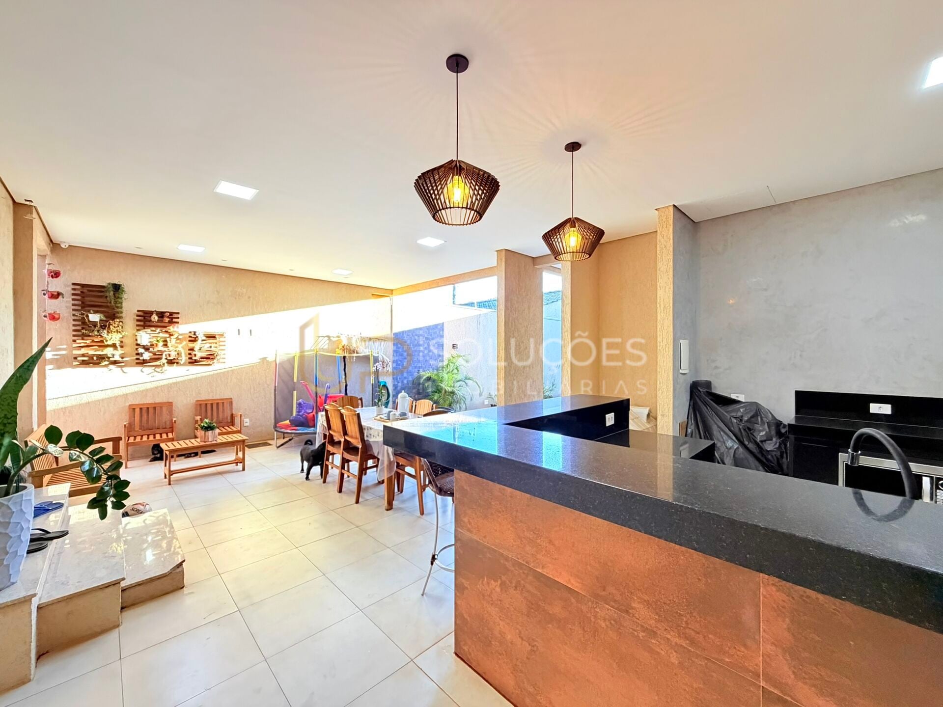 Casa, 3 quartos, 218 m² - Foto 34