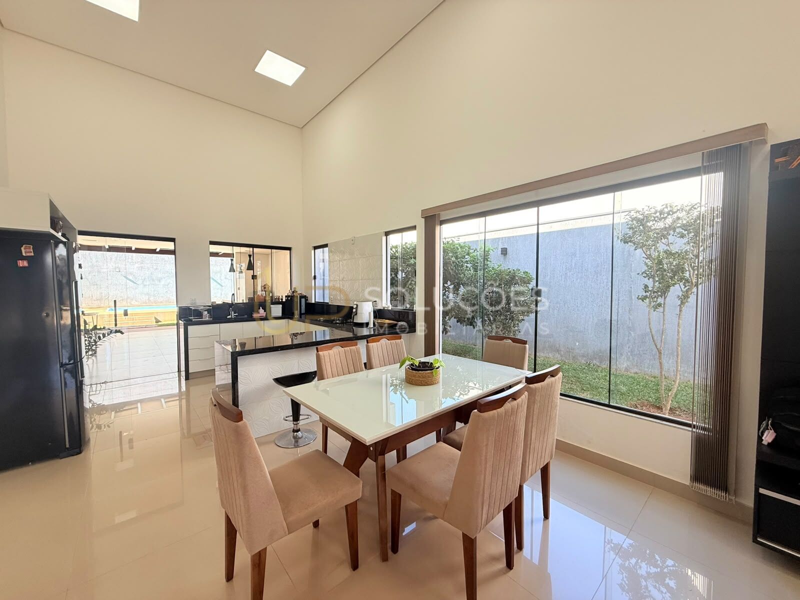 Casa, 3 quartos, 210 m² - Foto 4