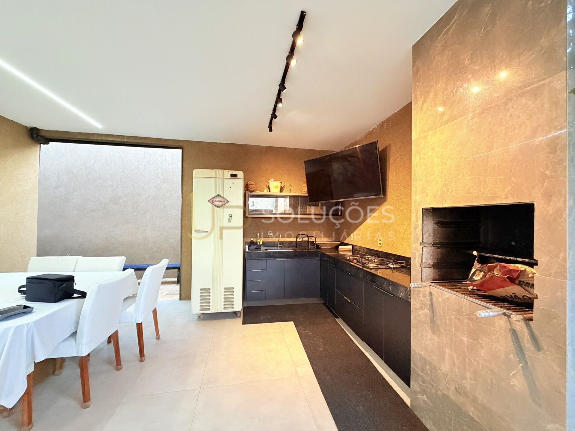 Casa, 3 quartos, 238 m² - Foto 10