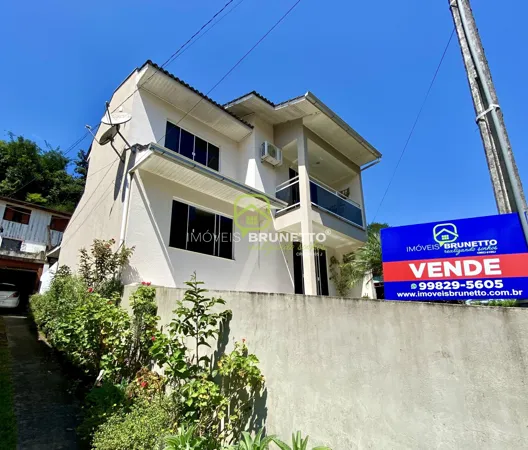 Casa à venda no bairro Nossa Senhora de Lurdes em Capinzal/SC
