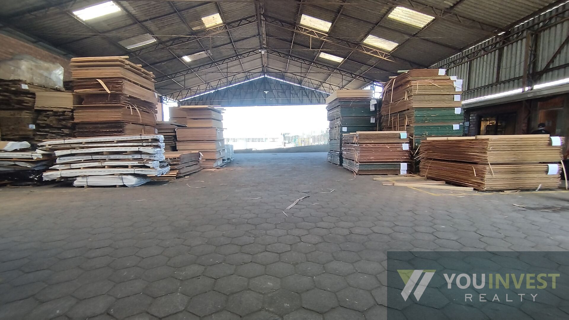 Depósito-Galpão, 6000 m² - Foto 1